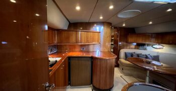 Luxury-yachts-specialist-Sunseeker-Camargue-44-36