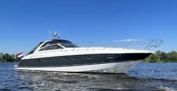 luxury-yachts-specialist-Princess-v55-200206 24