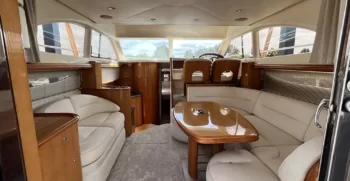 Luxury-Yachts-Specialist 14 25 19