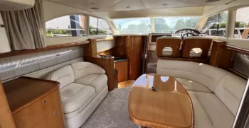 Luxury-Yachts-Specialist 14 25 22
