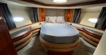 luxury-yachts-specialist-Azimut-68-plus-2001-0791
