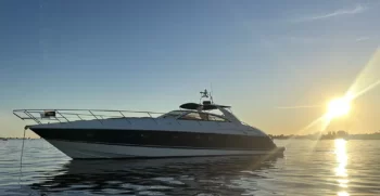 luxury-yachts-specialist-princess-v55 36 58