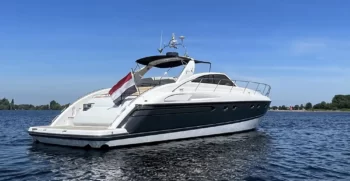 luxury-yachts-specialist-princess-v55 46 54