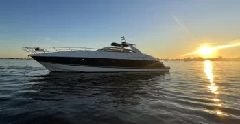 luxury-yachts-specialist-princess-v55 48 33